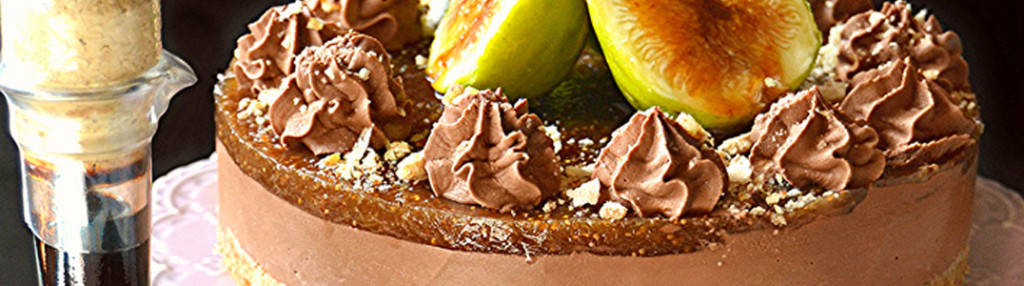 Cheesecake con mousse de requesón y chocolate con crema de higos al Aceto Balsamico di Modena IGP