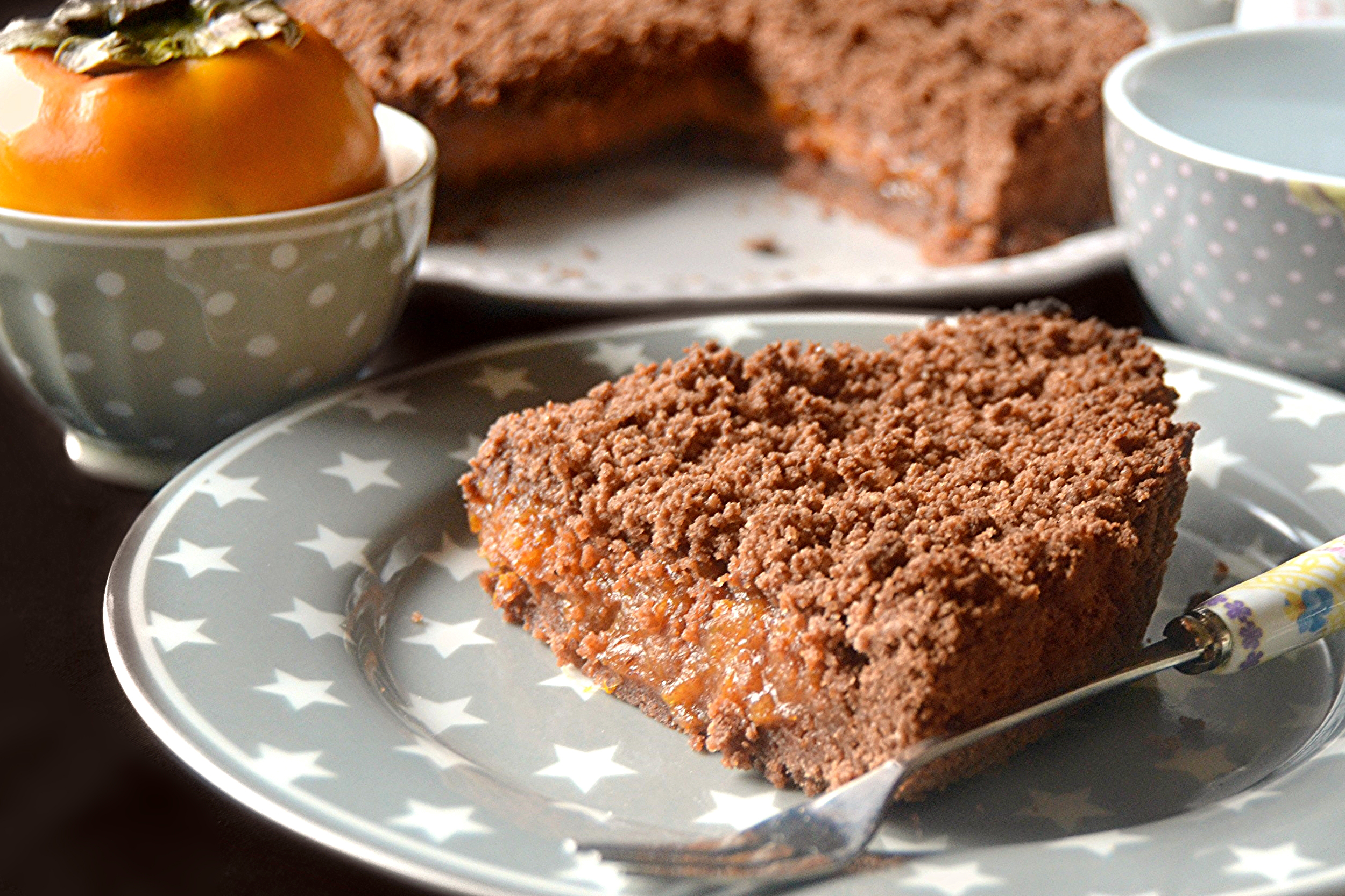 Torta crumble di cachi al cacao e Aceto Balsamico di Modena IGP