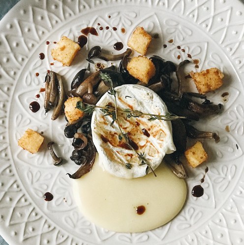 Tomino (fromage italien), champignons et frites de polenta au Vinaigre Balsamique de Modène IGP