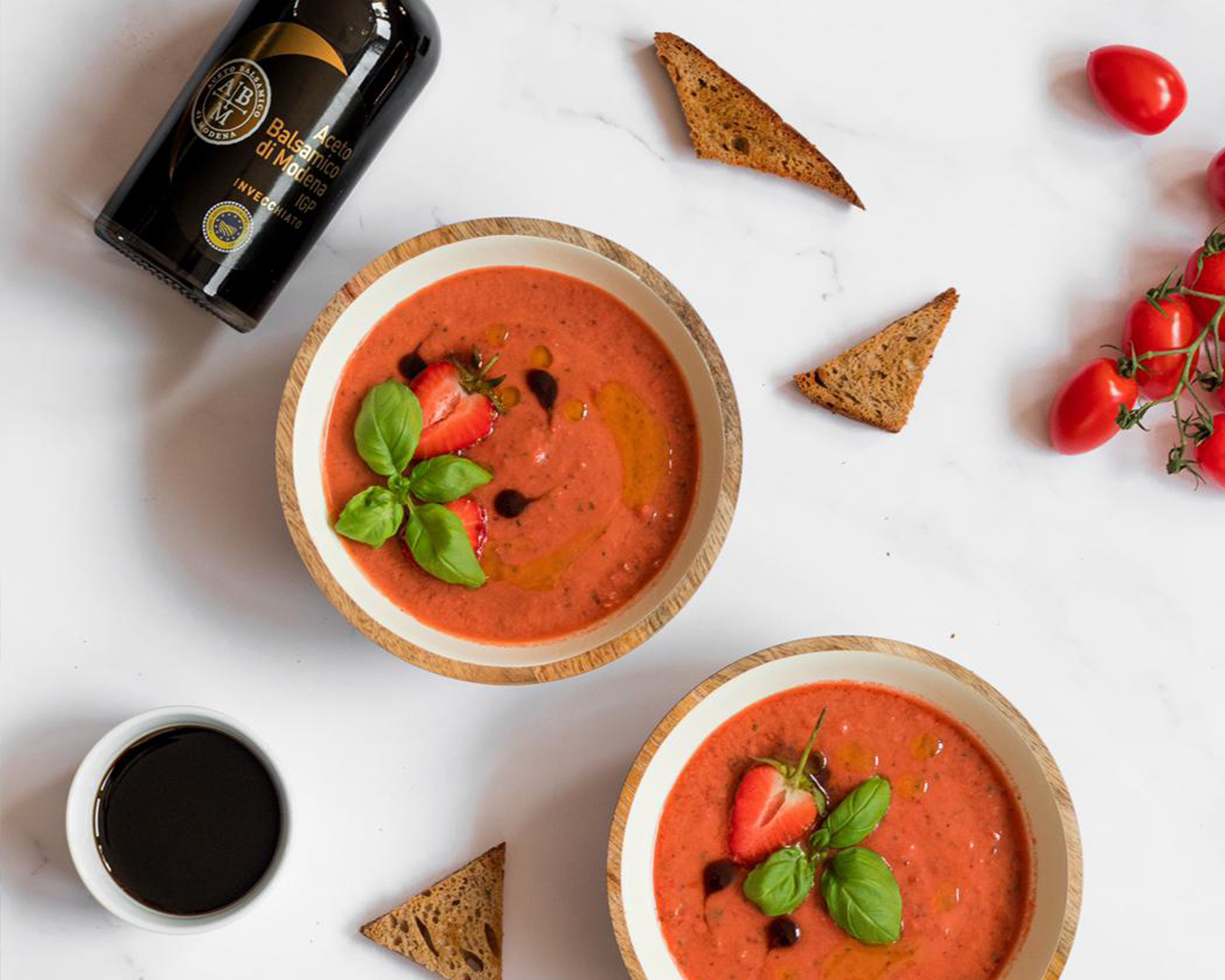 Gaspacho de fraises rôties au Vinaigre Balsamique de Modène IGP