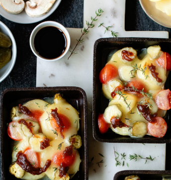 Aceto Balsamico di Modena-Dip mit Raclette