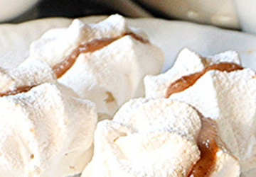 Kastaniencreme Baiser mit Balsamessig aus Modena (Aceto Balsamico di Modena g.g.A.)