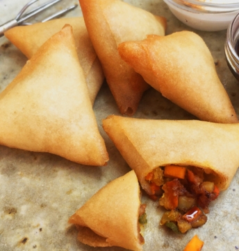 Samosa vegetariani all’Aceto Balsamico di Modena IGP