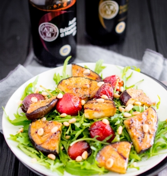 Rucola-Salat mit Aceto Balsamico di Modena g.g.A.-Tomaten