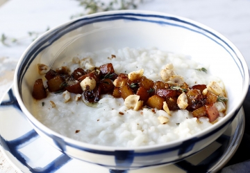 Risotto al gorgonzola con pere caramellate all’Aceto Balsamico di Modena IGP e nocciole tostate