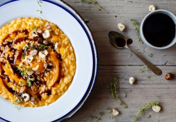 Risotto con crema di zucca, Aceto Balsamico di Modena IGP e nocciole