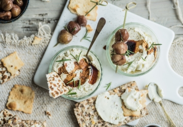 Verrines de mousse mascarpone, brochettes de châtaignes rôties et Vinaigre Balsamique de Modène IGP