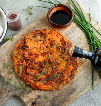 Sweet potatoes, onions and Emmenthal cheese tortilla flavoured with Balsamic Vinegar of Modena PGI