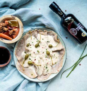 Vitello rosato, salsa tonnata e giardiniera di verdure