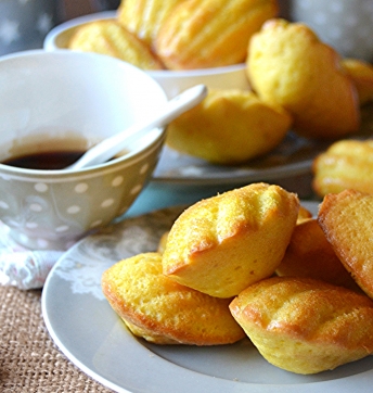 Madeleine rustiche alle tre spezie con Aceto Balsamico di Modena IGP