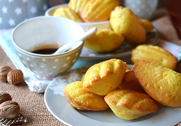 Madeleine rustiche alle tre spezie con Aceto Balsamico di Modena IGP