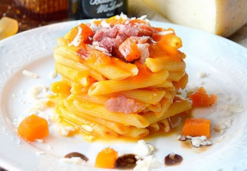 Penne con zucca, pancetta e Aceto Balsamico di Modena IGP