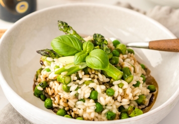 Frühlingshaftes Risotto mit Spargel und Aceto Balsamico di Modena g.g.A.