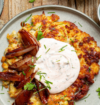 Kartoffelrösti mit Kräuterquark und Aceto Balsamico di Modena-Schalotten