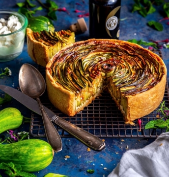 Tarte à la courgette, chèvre frais et menthe au Vinaigre Balsamique de Modène IGP