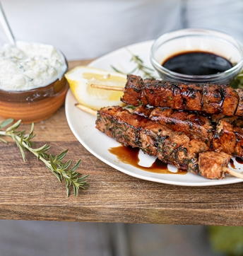 Thunfischspieße mit Zaziki