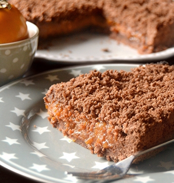 Torta crumble di cachi al cacao e Aceto Balsamico di Modena IGP