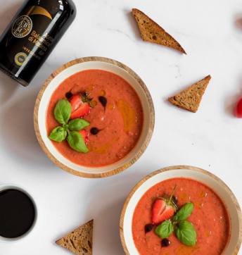 Gaspacho de fraises rôties au Vinaigre Balsamique de Modène IGP