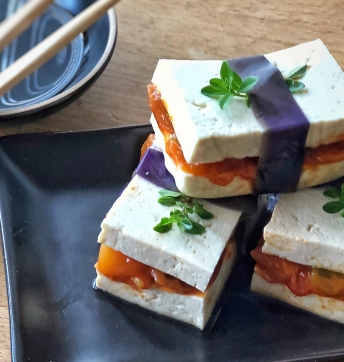 Sushi sandwich di tofu e melanzane all’Aceto Balsamico di Modena IGP