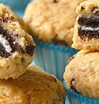 Muffin-Chocolate Chip Cookies Filled with Oreo Cookies and Flavoured with Balsamic Vinegar of Modena IPG