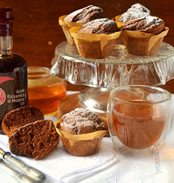 Petits gâteaux avec farine de châtaignes ricotta et Vinaigre  Balsamique de Modène IGP