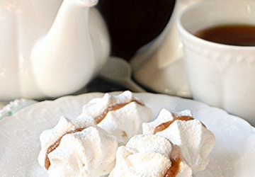 Baci de meringue farcis à la crème de marrons au vinaigre balsamique de Modène IGP