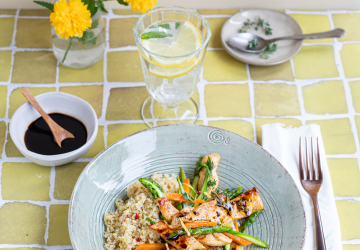 Quinoa agli asparagi con pollo marinato all’Aceto Balsamico di Modena IGP